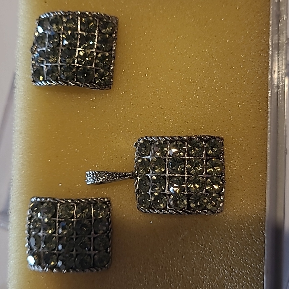 Vintage earing set